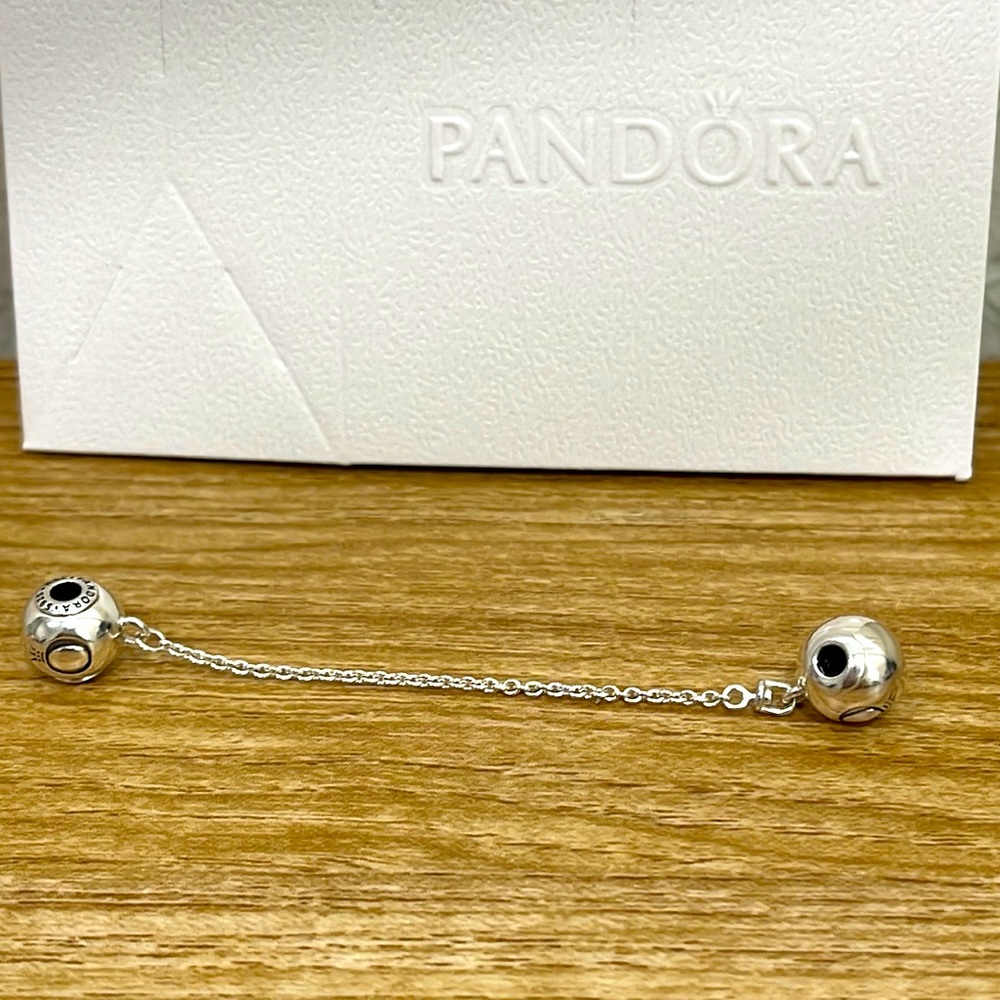 Authentic Pandora Essence Silver Signature Collection Safety Chain 796077-05